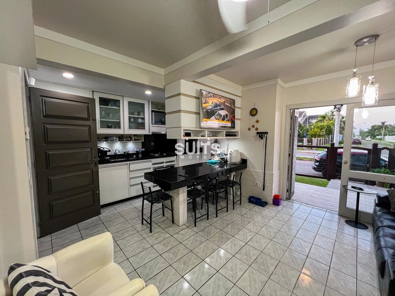 Excelente duplex à venda no centro de Xangri-lá: 3ª foto da galeria de imagens do imóvel