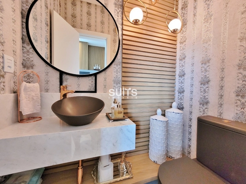 Linda casa de esquina e vista para o lago no condomínio Enseada: 13ª foto da galeria de imagens do imóvel