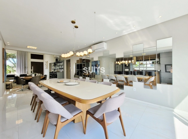 Linda casa de esquina e vista para o lago no condomínio Enseada: 18ª foto da galeria de imagens do imóvel