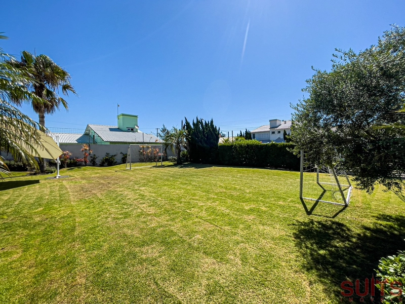 Mansão com 4 terrenos na praia de Noiva do mar a 100 metros do mar.: 7ª foto da galeria de imagens do imóvel