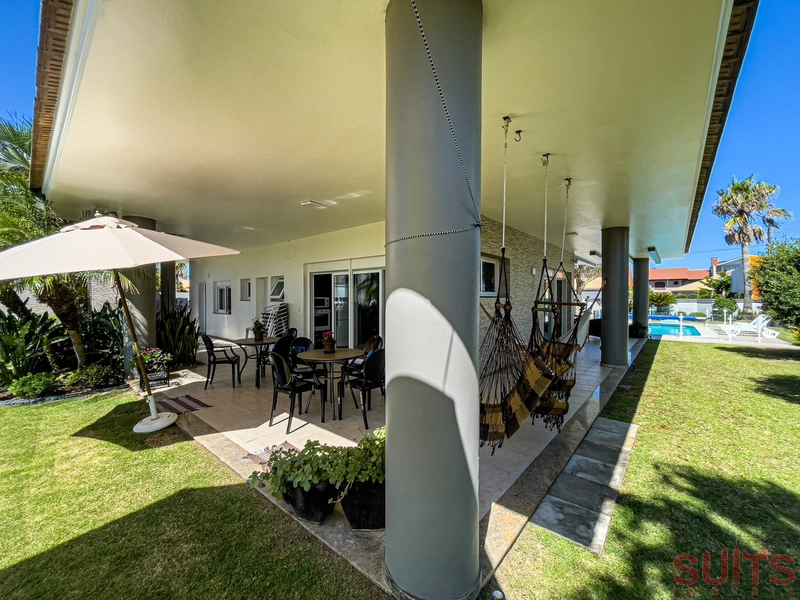 Mansão com 4 terrenos na praia de Noiva do mar a 100 metros do mar.: 10ª foto da galeria de imagens do imóvel