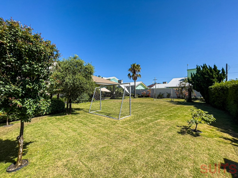 Mansão com 4 terrenos na praia de Noiva do mar a 100 metros do mar.: 8ª foto da galeria de imagens do imóvel