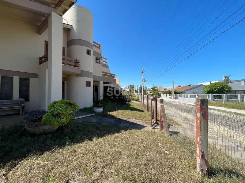 Casa com 02 terrenos à venda na praia de Noiva do Mar: 4ª foto da galeria de imagens do imóvel