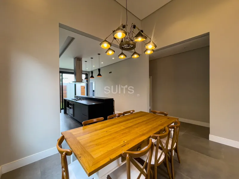 Belíssima residência à venda no condomínio Acqualina: 6ª foto da galeria de imagens do imóvel