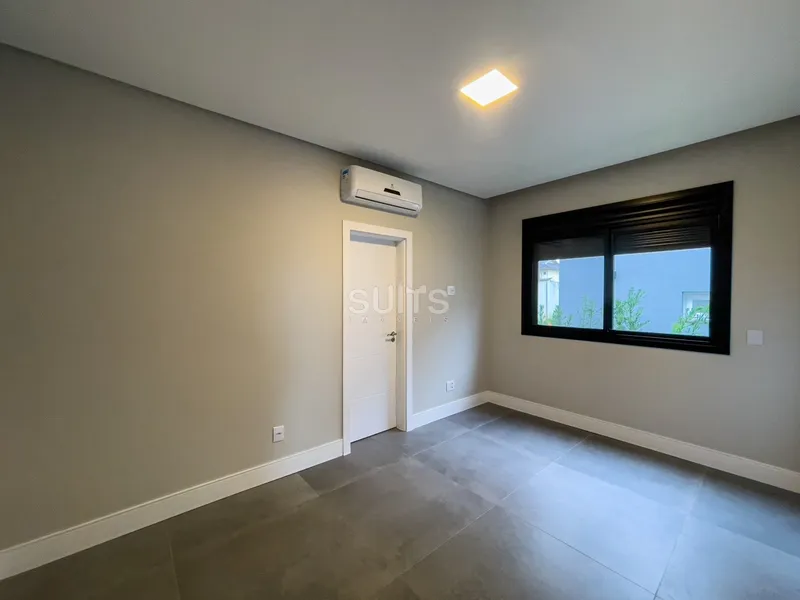 Belíssima residência à venda no condomínio Acqualina: 20ª foto da galeria de imagens do imóvel