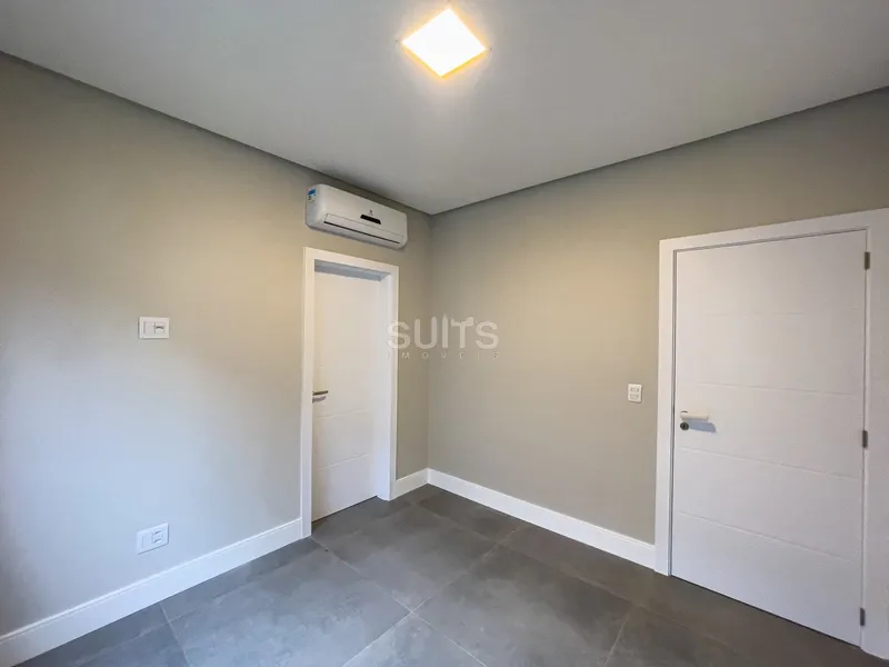 Belíssima residência à venda no condomínio Acqualina: 18ª foto da galeria de imagens do imóvel