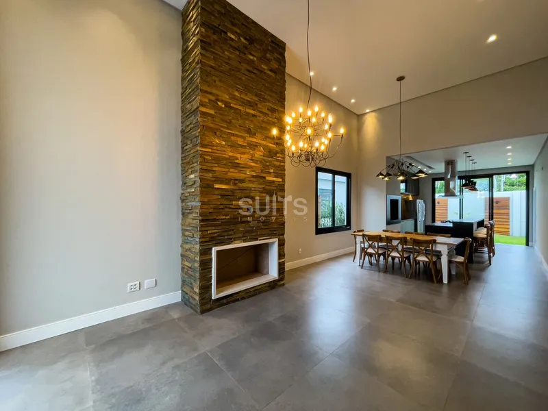 Belíssima residência à venda no condomínio Acqualina: 3ª foto da galeria de imagens do imóvel