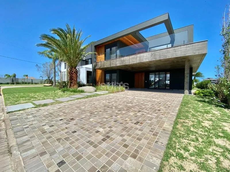 Excelente Sobrado no Condomínio Sense: 2ª foto da galeria de imagens do imóvel