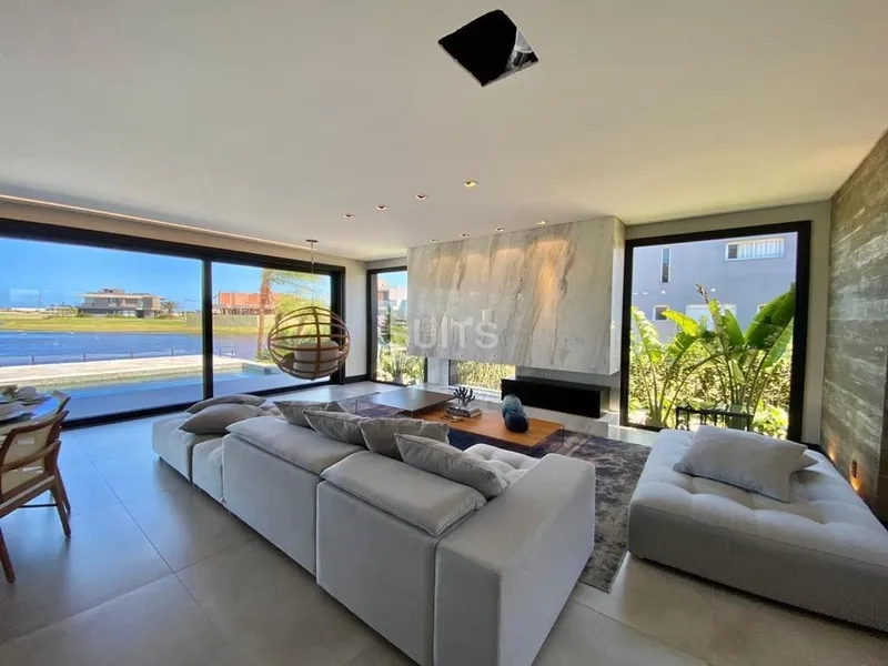 Excelente Sobrado no Condomínio Sense: 3ª foto da galeria de imagens do imóvel