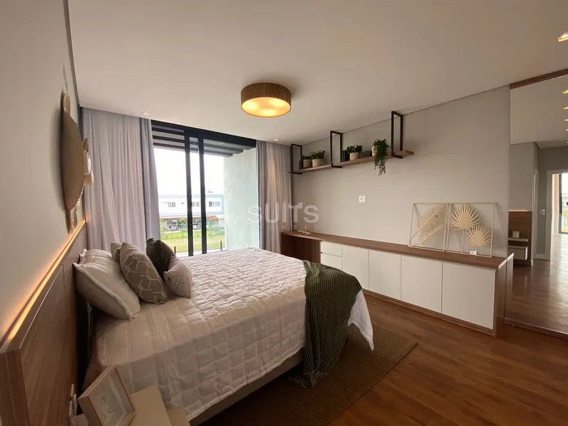 Incrível sobrado à beira do lago no condomínio Malibu: 30ª foto da galeria de imagens do imóvel