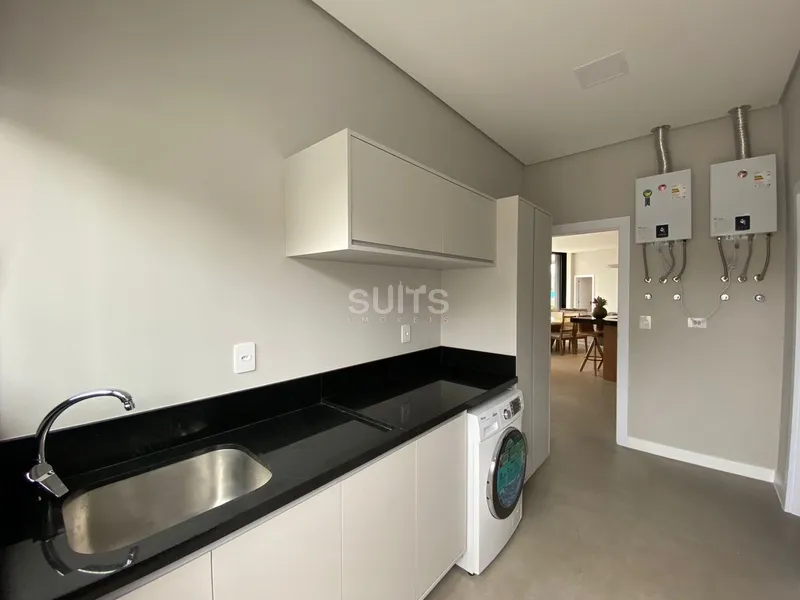 Incrível sobrado à beira do lago no condomínio Malibu: 19ª foto da galeria de imagens do imóvel