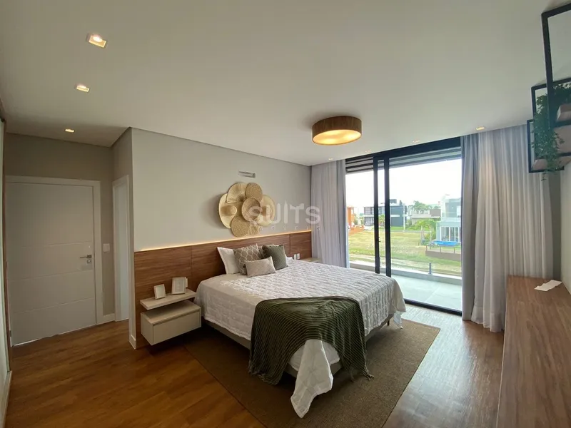 Incrível sobrado à beira do lago no condomínio Malibu: 31ª foto da galeria de imagens do imóvel