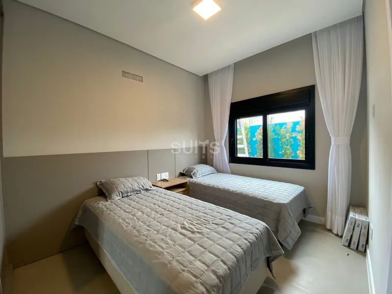 Incrível sobrado à beira do lago no condomínio Malibu: 17ª foto da galeria de imagens do imóvel