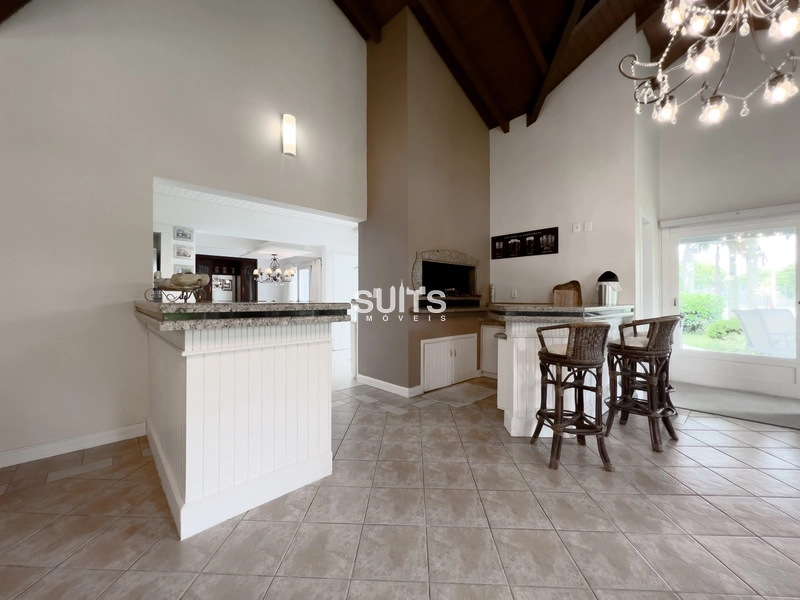Linda mansão à venda no condomínio Lagos Park em Atlântida: 5ª foto da galeria de imagens do imóvel