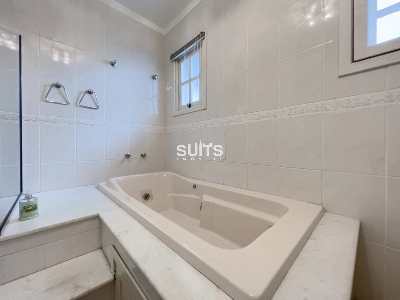 Linda mansão à venda no condomínio Lagos Park em Atlântida: 37ª foto da galeria de imagens do imóvel