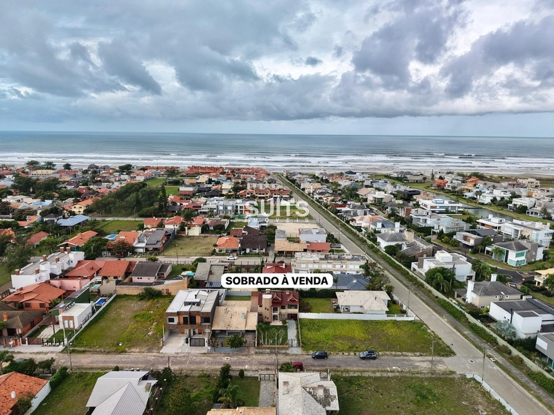 Excelente sobrado à venda no Centro de Xangri-Lá: 4ª foto da galeria de imagens do imóvel