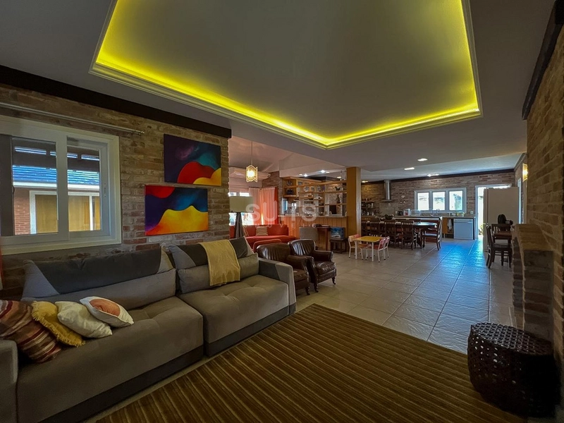 excelente sobrado à venda no condomínio Las Duna: 3ª foto da galeria de imagens do imóvel