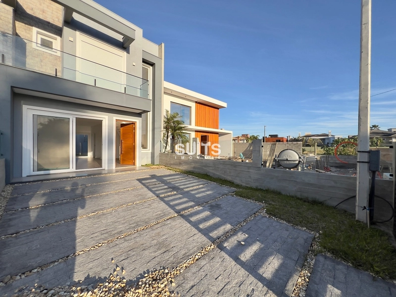 Ótimo duplex à poucos do mar no Centro de Xangri-Lá: 1ª foto da galeria de imagens do imóvel