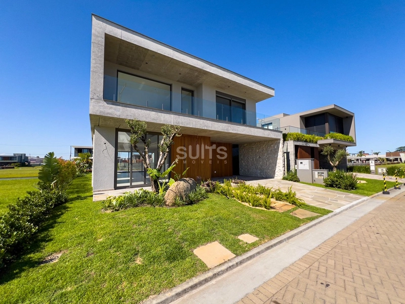 Excelente casa à venda no condomínio Amare em Xangri-lá: 3ª foto da galeria de imagens do imóvel