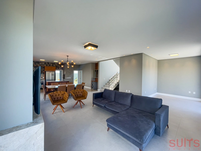 Excelente sobrado à venda no condomínio Ventura Club: 3ª foto da galeria de imagens do imóvel