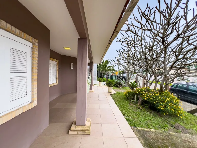 Excelente casa com 02 terrenos na praia de Noiva do Mar: 3ª foto da galeria de imagens do imóvel