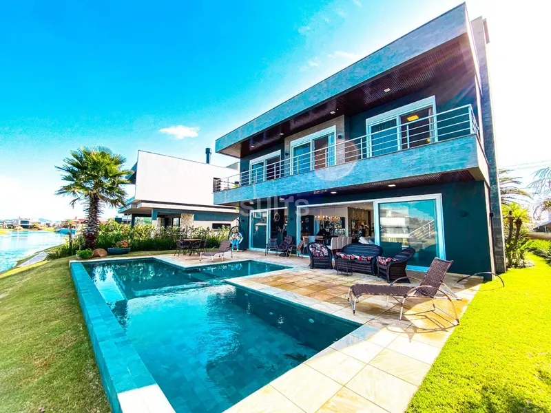 Sobrado de alto padrão beira-lago no condomínio Celebration: 3ª foto da galeria de imagens do imóvel