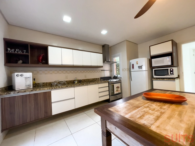 Lindíssimo sobrado padrão AAA no condomínio Villaggio Atlântida: 20ª foto da galeria de imagens do imóvel