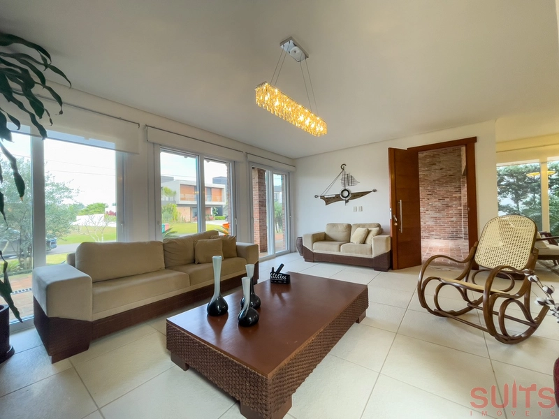 Lindíssimo sobrado padrão AAA no condomínio Villaggio Atlântida: 9ª foto da galeria de imagens do imóvel