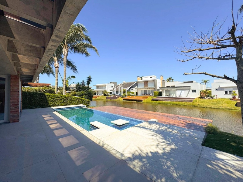 Excelente sobrado beira lago à venda no condomínio Malibu: 20ª foto da galeria de imagens do imóvel