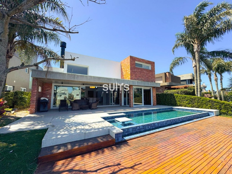 Excelente sobrado beira lago à venda no condomínio Malibu: 24ª foto da galeria de imagens do imóvel