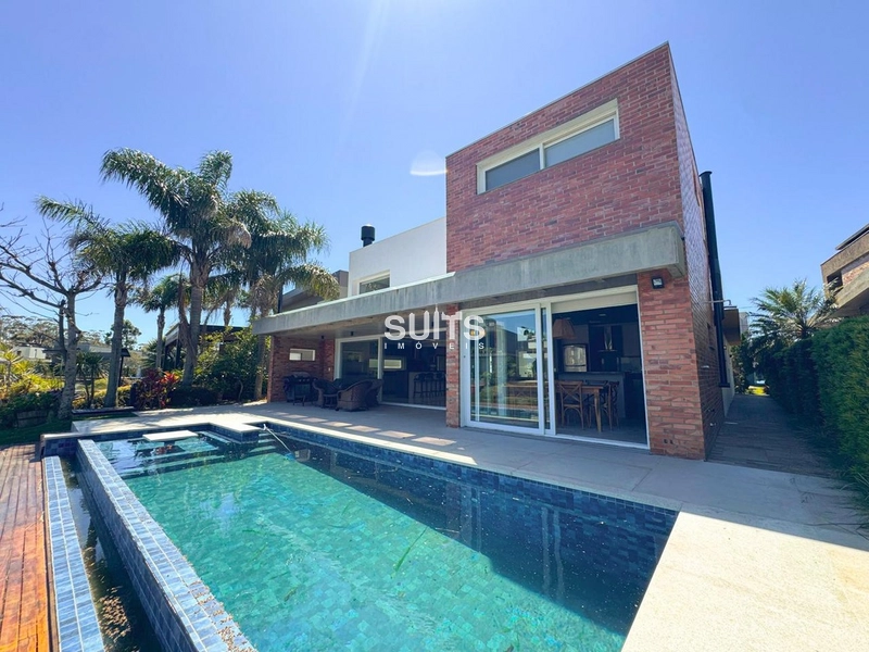 Excelente sobrado beira lago à venda no condomínio Malibu: 21ª foto da galeria de imagens do imóvel