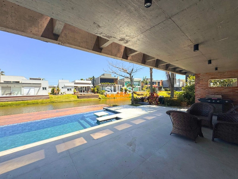 Excelente sobrado beira lago à venda no condomínio Malibu: 23ª foto da galeria de imagens do imóvel