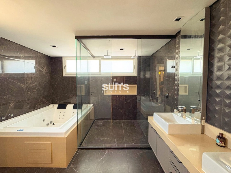 Excelente sobrado beira lago à venda no condomínio Malibu: 38ª foto da galeria de imagens do imóvel