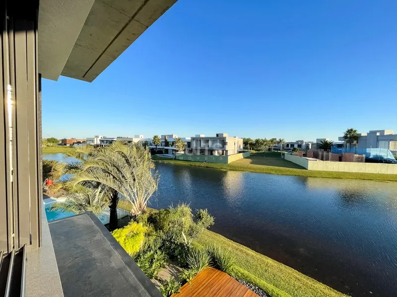 Excelente mansão beira lago no Condomínio Enseada: 33ª foto da galeria de imagens do imóvel