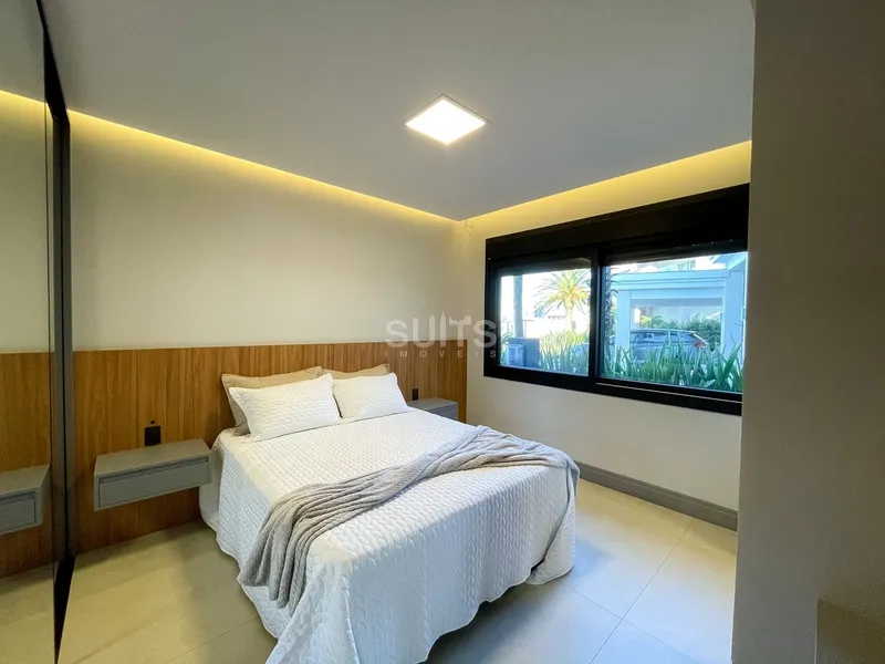 Excelente mansão beira lago no Condomínio Enseada: 48ª foto da galeria de imagens do imóvel