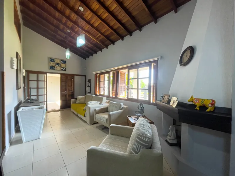 Linda casa muito bem localizada no Centro de Xangri-Lá: 5ª foto da galeria de imagens do imóvel