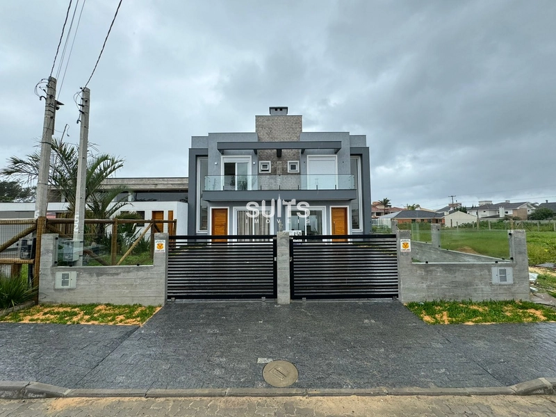 Ótimo duplex à poucos do mar no Centro de Xangri-Lá: 1ª foto da galeria de imagens do imóvel