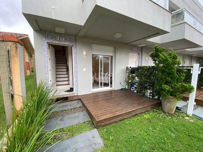 Ótimo sobrado à 03 quadras do mar no centro de Xangri-Lá: 1ª foto da galeria de imagens do imóvel