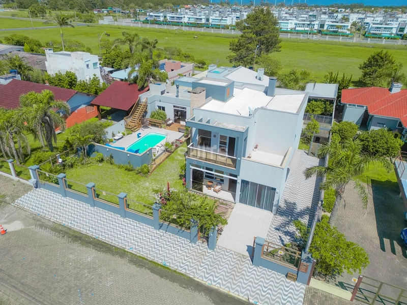 Excelente sobrado à venda na praia de Atlântida em Xangri-lá: 4ª foto da galeria de imagens do imóvel