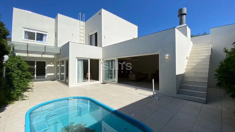 Excelente Sobrado no Centro de Xangri-Lá: 4ª foto da galeria de imagens do imóvel