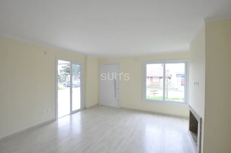 Excelente Casa Térrea no Centro de Xangri-Lá: 3ª foto da galeria de imagens do imóvel