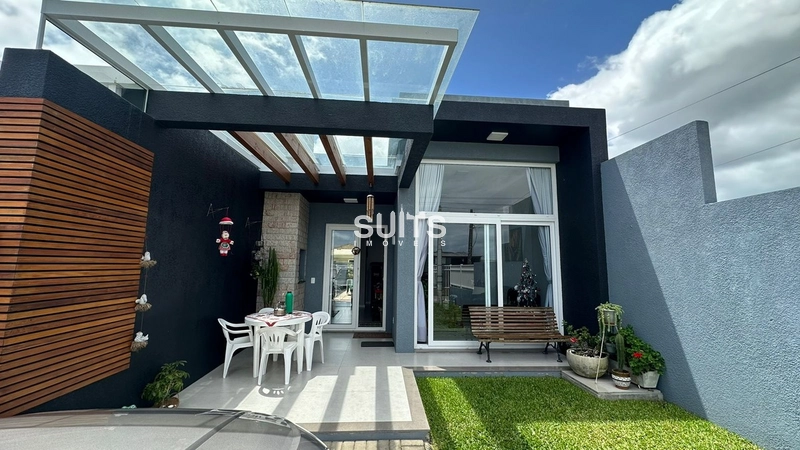 Linda casa geminada à venda no Centro de Xangri-Lá: 1ª foto da galeria de imagens do imóvel