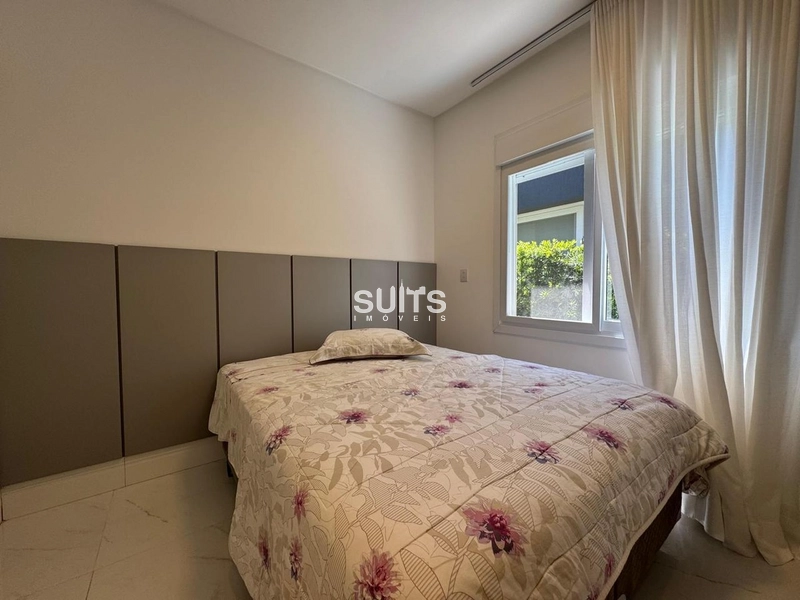 Excelente casa com linda vista para o lago no condomínio Riviera: 33ª foto da galeria de imagens do imóvel