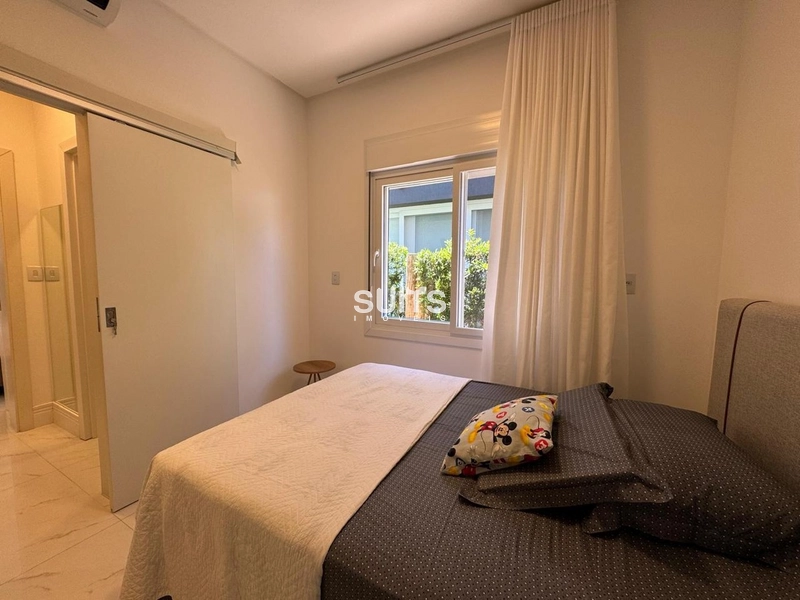 Excelente casa com linda vista para o lago no condomínio Riviera: 36ª foto da galeria de imagens do imóvel