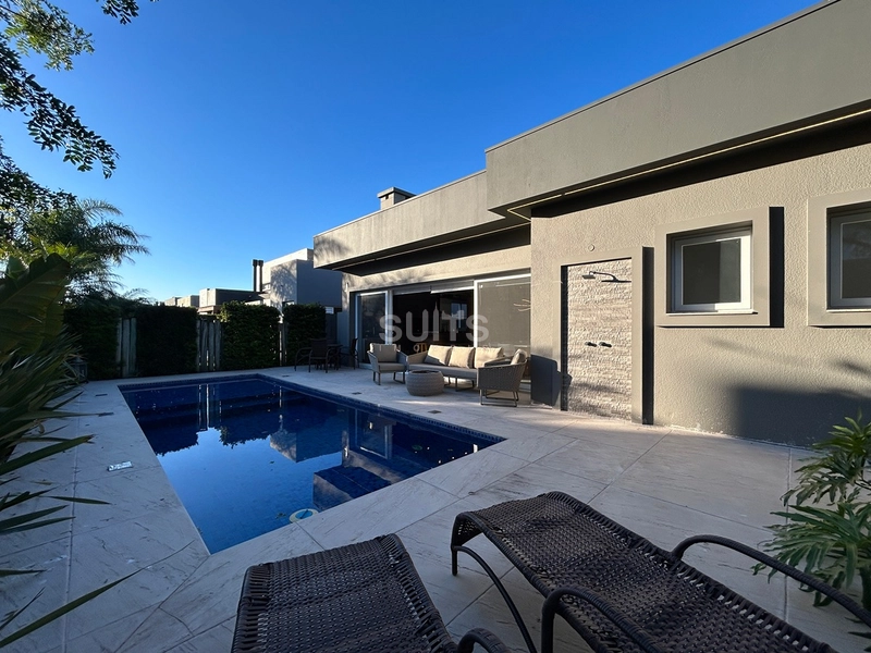 Lindíssima casa à venda no condomínio Enseada: 3ª foto da galeria de imagens do imóvel