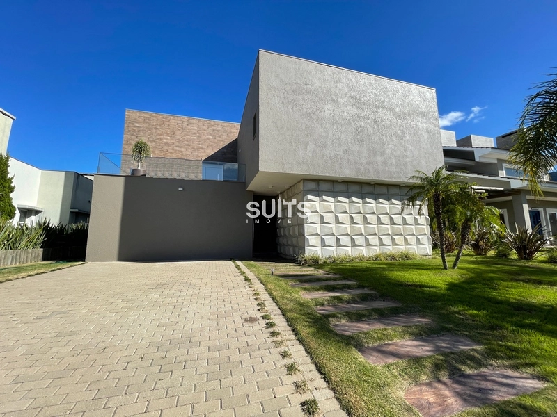 Excelente sobrado à venda no condomínio Quintas do lago: 2ª foto da galeria de imagens do imóvel