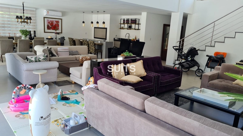 Excelente sobrado à venda no condomínio Quintas do lago: 47ª foto da galeria de imagens do imóvel