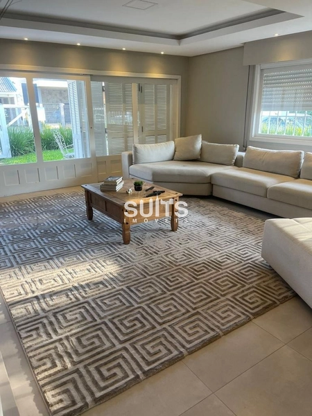 Lindíssima casa de esquina na praia de Atlântida em Xangri-Lá: 2ª foto da galeria de imagens do imóvel