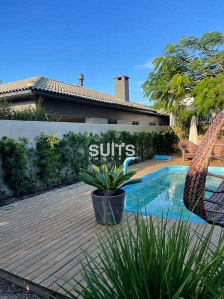 Lindíssima casa de esquina na praia de Atlântida em Xangri-Lá: 4ª foto da galeria de imagens do imóvel