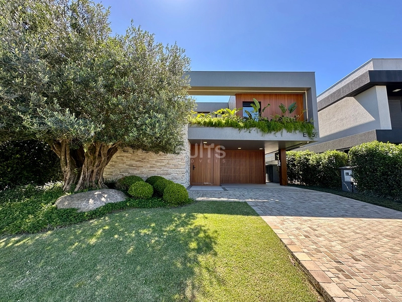 Excelente sobrado à venda no Enseada : 1ª foto da galeria de imagens do imóvel